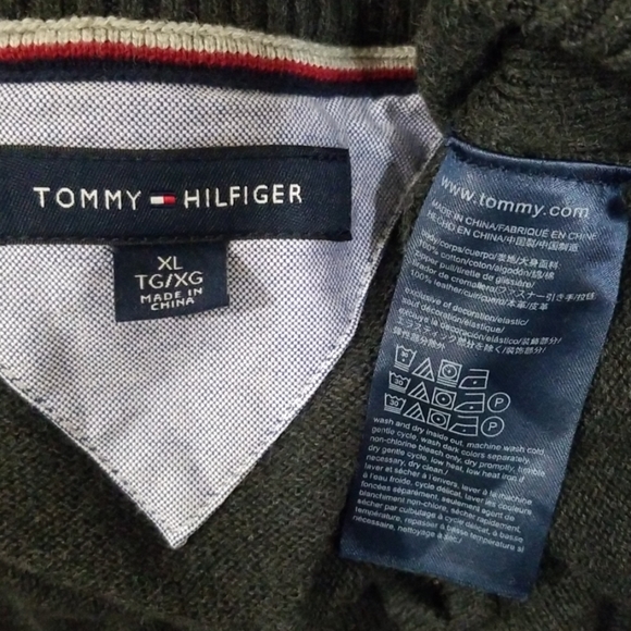 Tommy Hilfiger charcoal gray XL pull over sweater - Picture 8 of 8